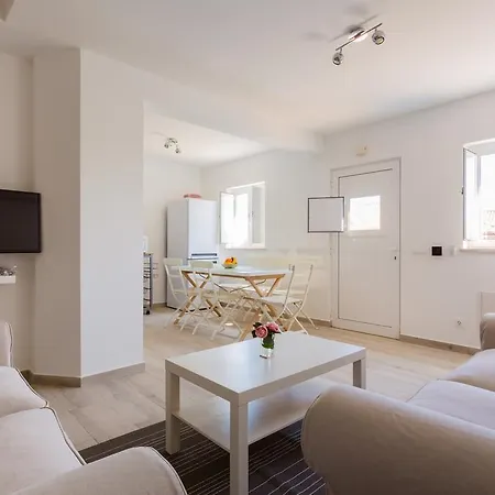 Evora Sunniest Yellow Appartement Tavira